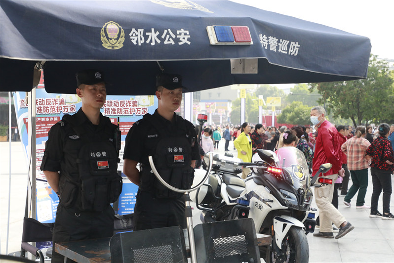 邻水县公安局在北辰社区设置快反点常态化开展巡防工作.png